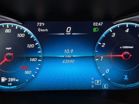Used 2022 Mercedes-Benz GLC 300 4MATIC image 21