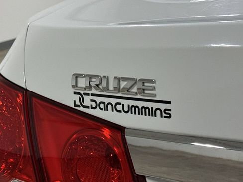 Used 2015 Chevrolet Cruze LT FWD image 24