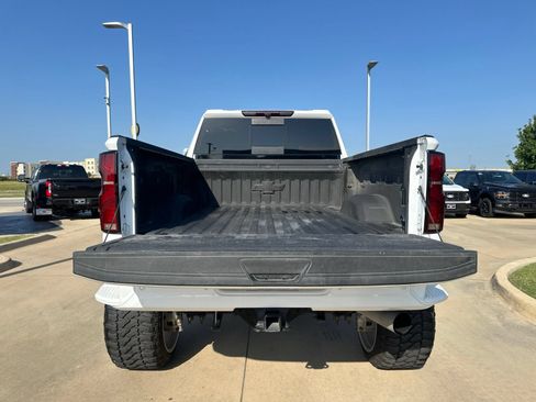 Used 2024 Chevrolet Silverado 2500 LTZ w/ LTZ Convenience Package AWD/4WD image 5
