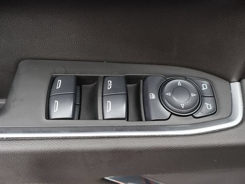 Used 2024 Chevrolet Silverado 1500 LT AWD/4WD image 26