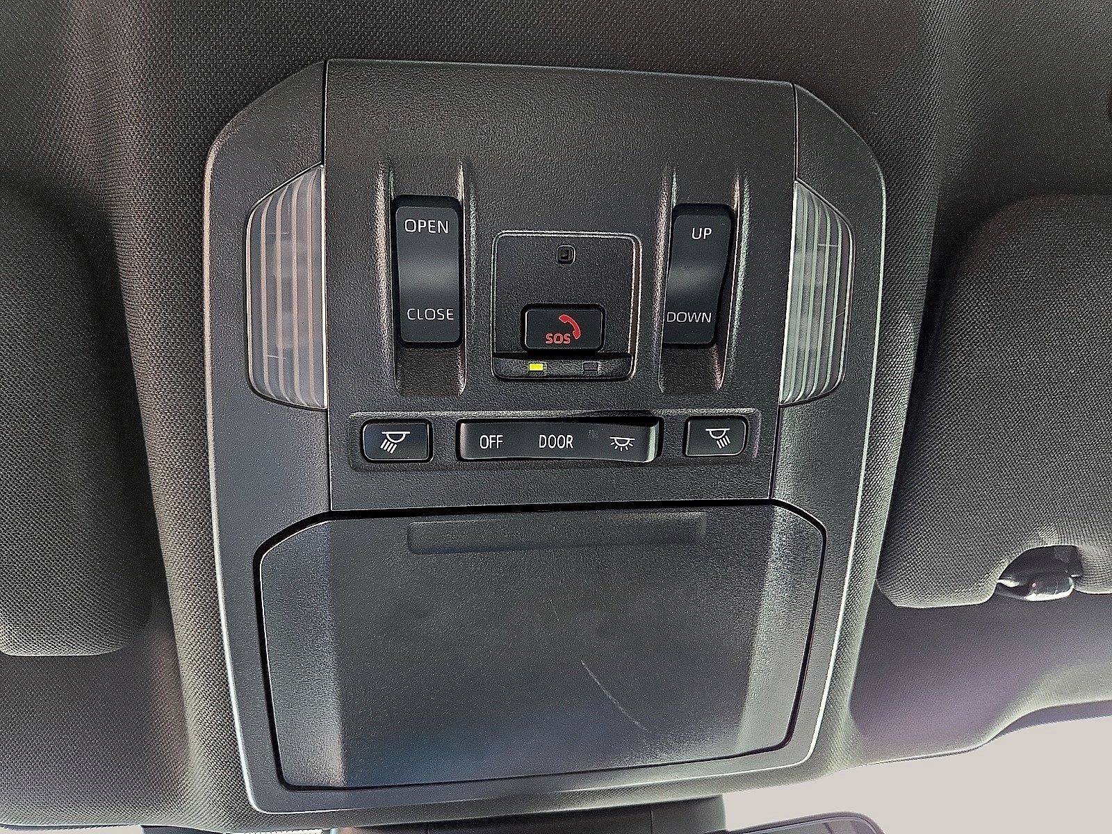 Used 2024 Toyota Highlander XSE AWD/4WD image 25