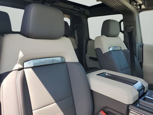 New 2026 GMC Hummer EV 4x4 Crew Cab image 14
