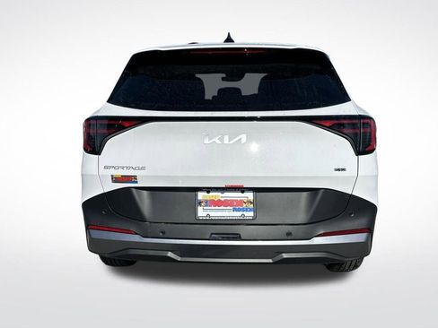 New 2026 Kia Sportage LX image 4