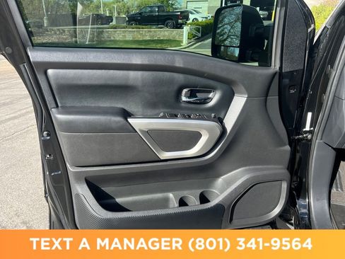 Used 2021 Nissan Titan SV w/ SV Convenience Package AWD/4WD image 10