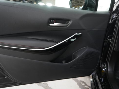 Used 2025 Toyota Corolla XSE FWD image 17