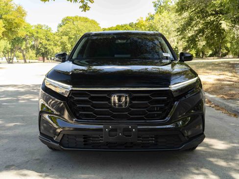 Used 2026 Honda CR-V EX image 3