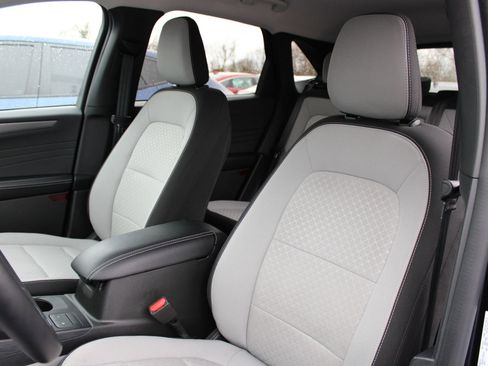 Used 2024 Ford Escape Active AWD/4WD image 12