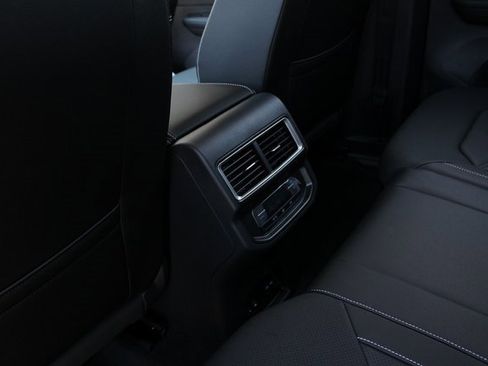 New 2026 Volkswagen Atlas SE image 9