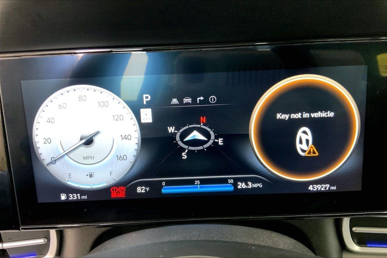 Used 2024 Hyundai Elantra Limited FWD image 23