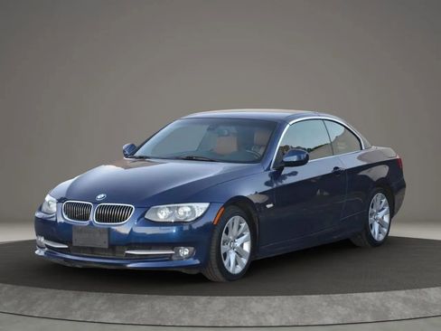 Used 2013 BMW 328i Convertible image 38