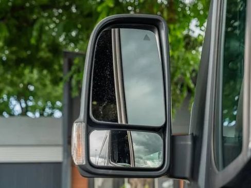 Used 2022 Mercedes-Benz Sprinter 2500 image 22