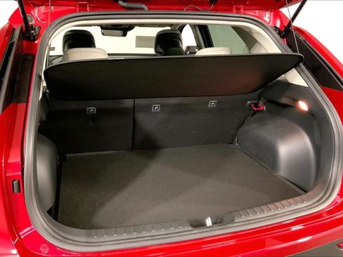 Certified 2024 Kia Niro EX FWD image 4