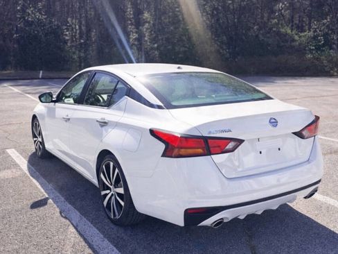 Used 2019 Nissan Altima 2.5 S FWD image 5