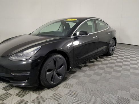 Used 2018 Tesla Model 3 Long Range image 9