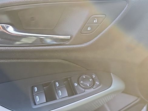 Used 2024 Chevrolet Trax LS image 19