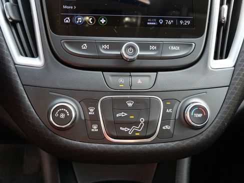 Used 2024 Chevrolet Malibu RS FWD image 19