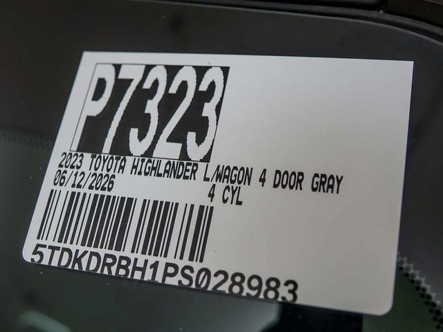 Used 2023 Toyota Highlander XLE AWD/4WD image 31