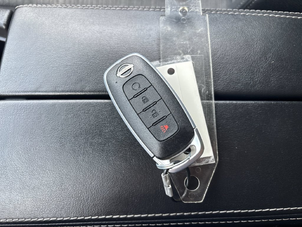 Certified 2023 Nissan Rogue SV FWD image 29