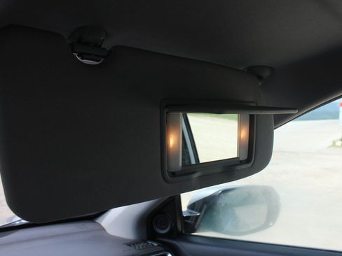 Used 2018 Honda CR-V Touring image 25