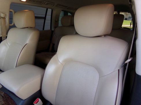 Used 2018 Nissan Armada Platinum w/ Captain Seat Package RWD image 20