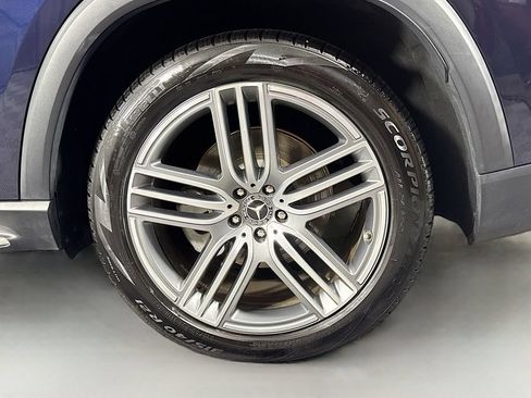Used 2020 Mercedes-Benz GLS 450 4MATIC image 41