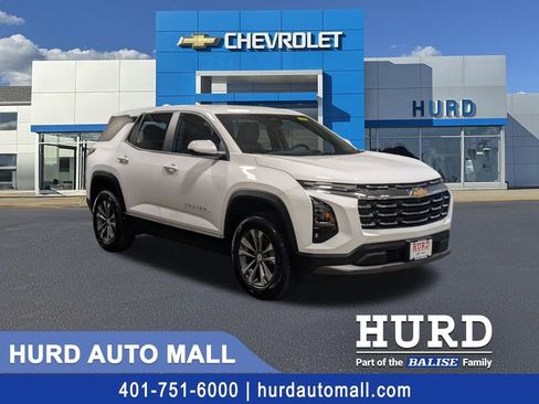 New 2026 Chevrolet Equinox LT w/ Convenience Package II image 1