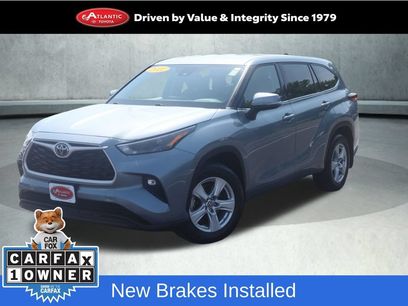 Used 2022 Toyota Highlander LE