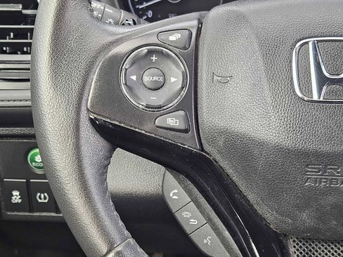 Used 2021 Honda HR-V Sport image 25