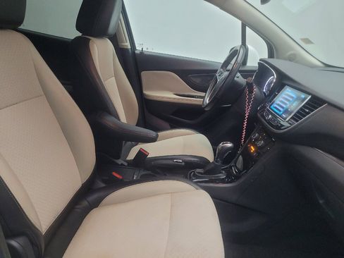 Used 2020 Buick Encore Preferred FWD image 21