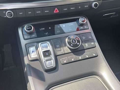Used 2025 Hyundai Palisade Calligraphy AWD/4WD image 27