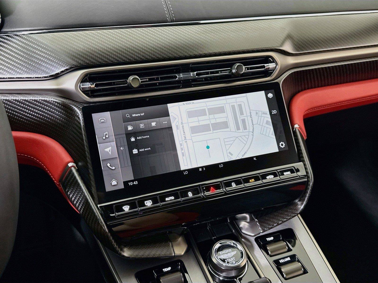 Used 2025 Aston Martin Vanquish RWD image 17