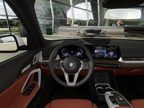 Used 2026 BMW X1 xDrive28i w/ Technology Package image 40