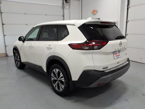 Used 2021 Nissan Rogue SV FWD image 5
