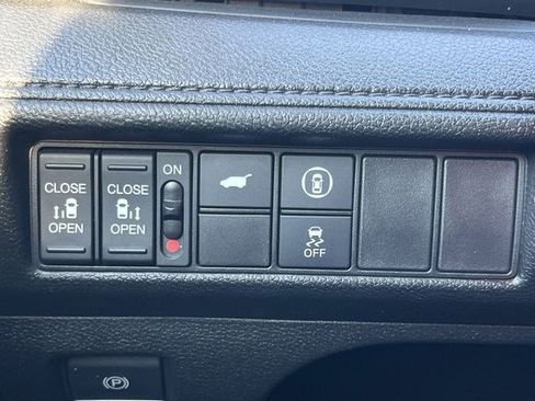 Used 2023 Honda Odyssey EX-L image 14