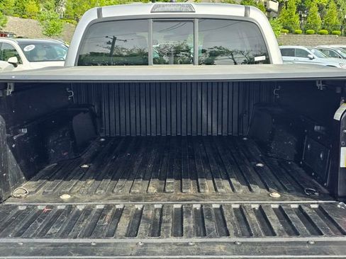 Used 2020 Toyota Tacoma SR AWD/4WD image 10