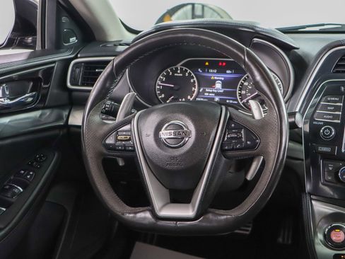 Used 2017 Nissan Maxima SR w/ Midnight Edition image 12