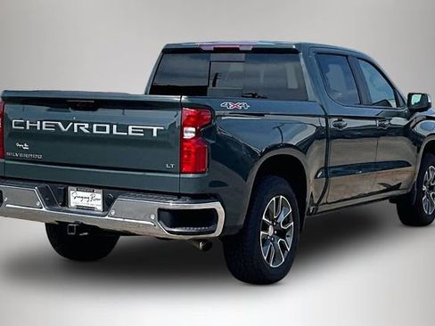 Used 2025 Chevrolet Silverado 1500 LT w/ Safety Package AWD/4WD image 5