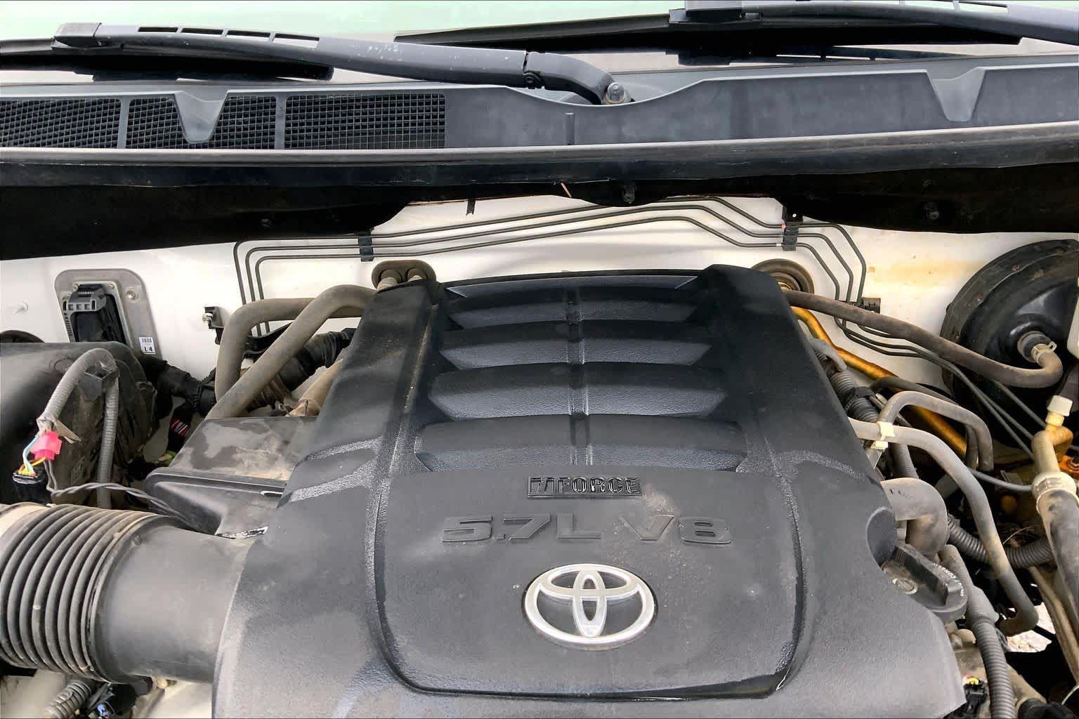 Used 2011 Toyota Tundra 4x4 Double Cab w/ TRD Off-Road Pkg image 31