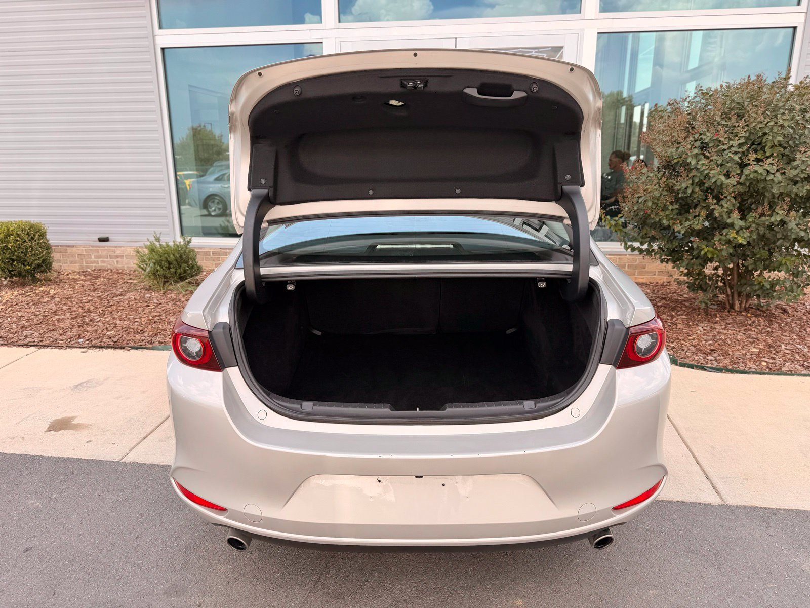 Used 2025 MAZDA MAZDA3 s FWD image 45