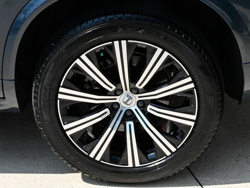 Used 2023 Volvo XC90 B6 Plus AWD/4WD image 10