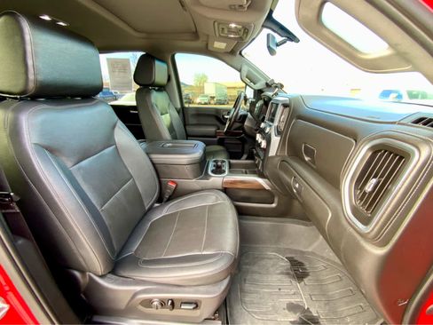 Used 2021 GMC Sierra 3500 SLT w/ SLT Convenience Package image 24