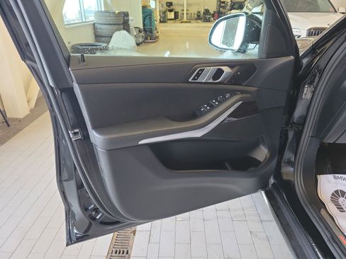 Used 2021 BMW X5 xDrive40i w/ Convenience Package image 15