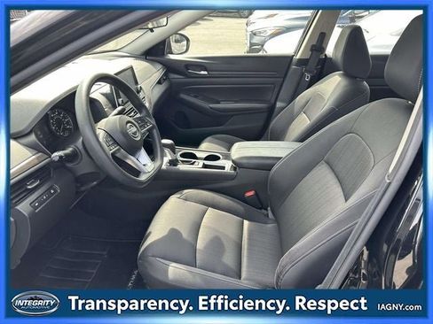 Certified 2024 Nissan Altima 2.5 SV FWD image 12