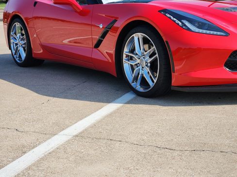 Used 2018 Chevrolet Corvette Stingray Convertible w/ 3LT Preferred Equipment Group RWD image 11