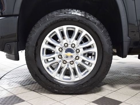 Used 2022 Chevrolet Silverado 3500 High Country w/ Z71 Off-Road Package AWD/4WD image 31