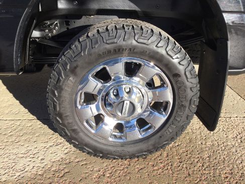 Used 2023 Ford F350 Lariat w/ Chrome Package image 6