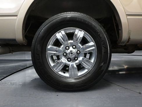 Used 2011 Ford F150 Lariat w/ Lariat Chrome Pkg image 15