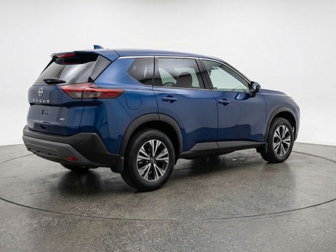 Used 2025 Nissan Rogue SV AWD/4WD image 9