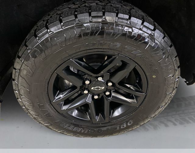 Used 2022 Chevrolet Silverado 1500 LT Trail Boss w/ Bed Protection Package AWD/4WD image 16