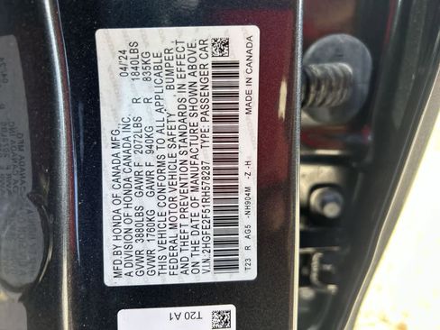 Used 2024 Honda Civic Sport image 2